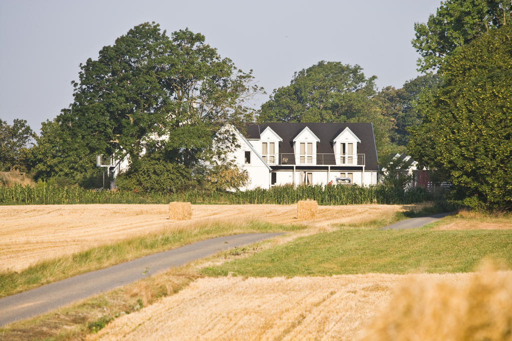 Quistgaarden Bed & Breakfast Spjellerup Esterno foto
